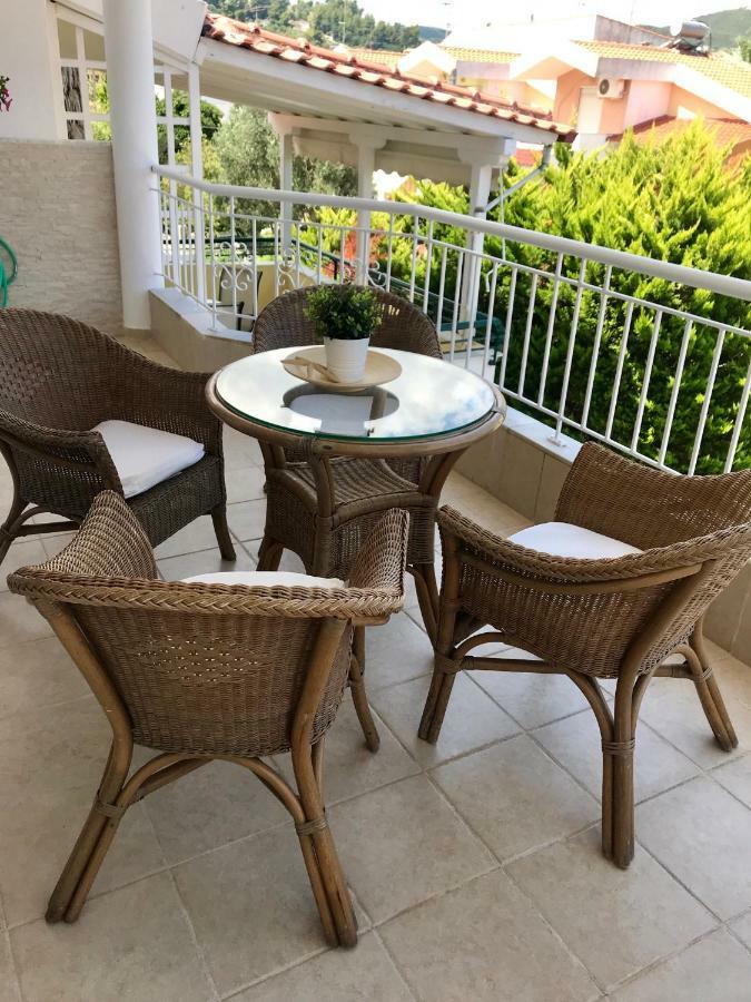 Sand & Sea Design Apartment Пефкохори Екстериор снимка