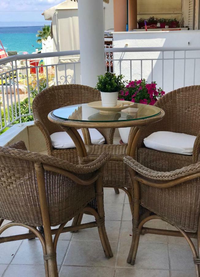 Sand & Sea Design Apartment Пефкохори Екстериор снимка